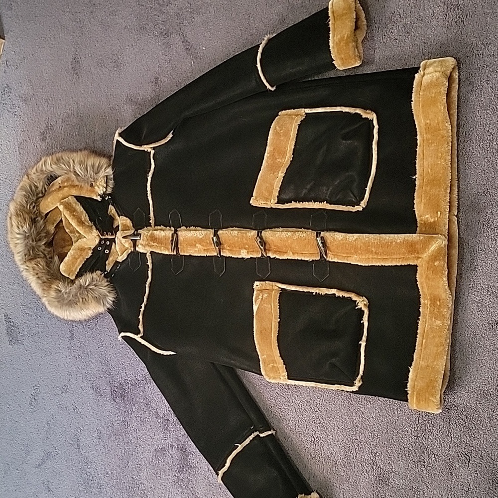NWT Men's Faux Fur Coat WARM!